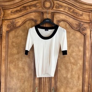 Akris cream with black trim t shirt. 100% silk. Size 6